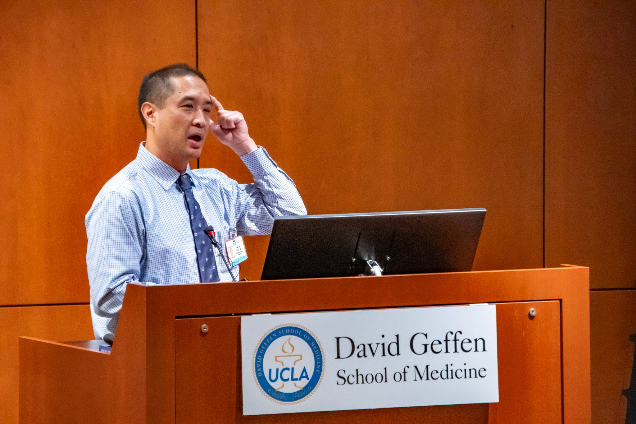Dr. Timothy Fong speaks on The Impact of Sports Betting on Body, Brain and Mind at the UCLA & CiR Los Angeles Mental Health & Addiction Symposium